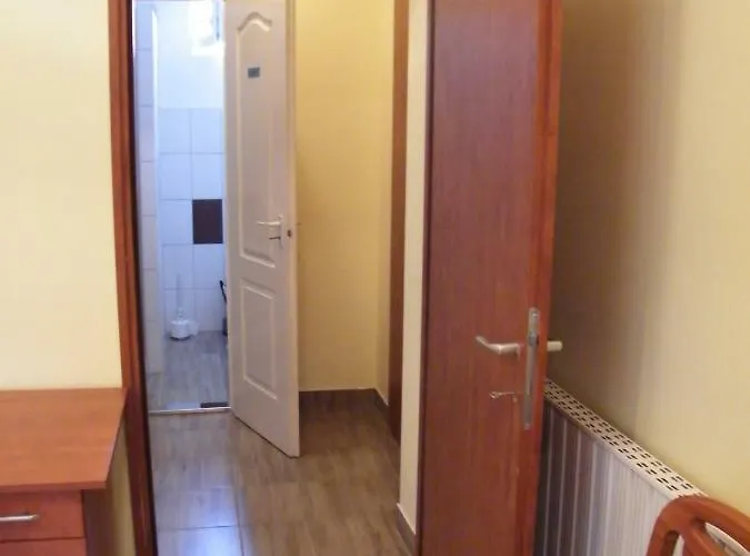 Pal Utcai Lägenhet *